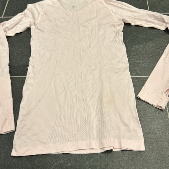 Lululemon pink long sleeve top - Picture 11 of 13